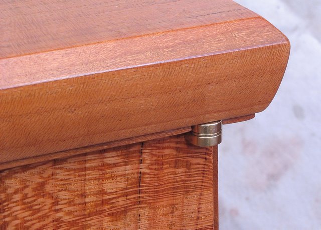 Top Right Hinge Detail